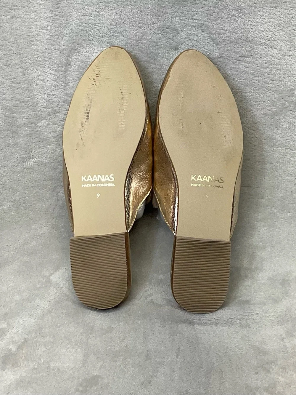 Kaanas Metallic Gold Tassel Mules Womens Sz 9 - Picture 6 of 7